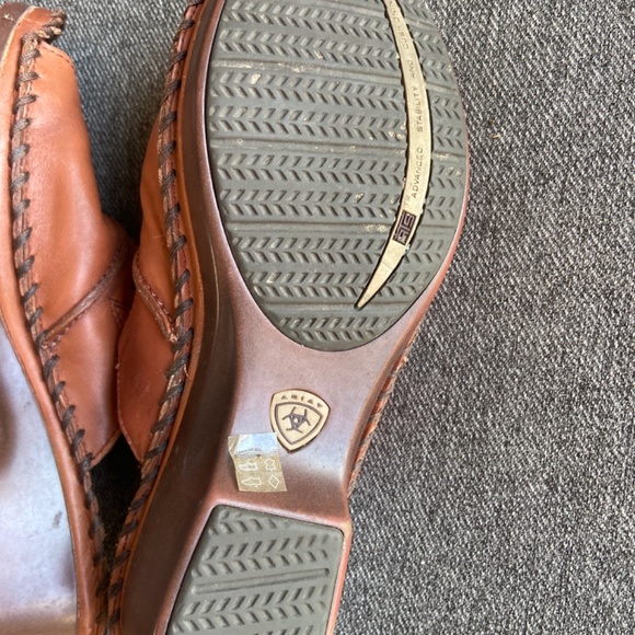 Sandals - Picture 2 of 2